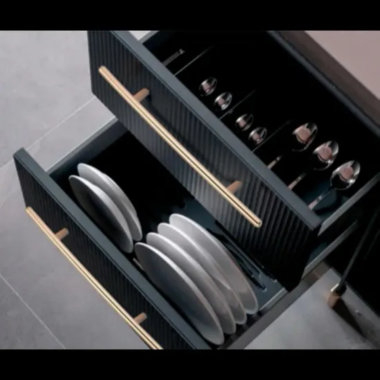 Precision Hardware Heavy Duty Hardware Stainless Steel Zinc Alloy Aluminium Die Casting Door Window Accessories